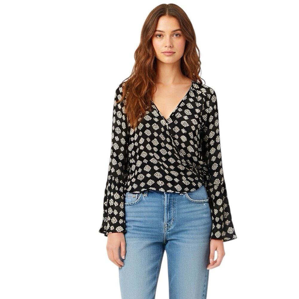 American Eagle Black Blouse Floral Surplice Sz Small Boho Chic Bohemian